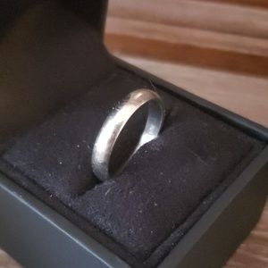 10K White Gold Wedding Band